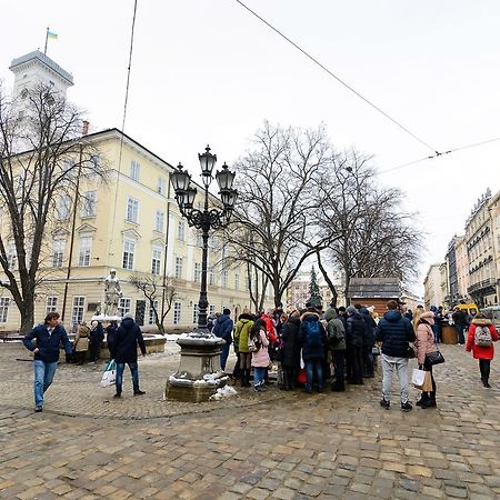 Vip Апартаменти Ван Гог На Площі Ринок Lviv Exterior foto